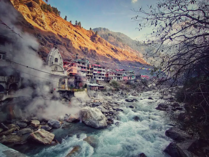 Manikaran's steaming banks, Kasol, Himachal Pradesh